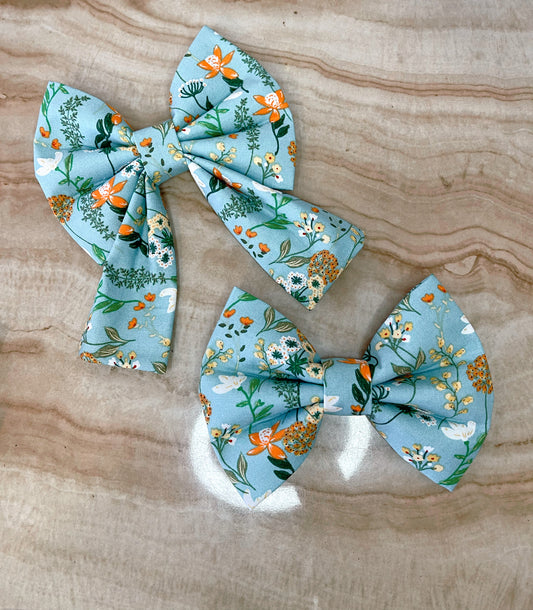 Cassie Floral Bow